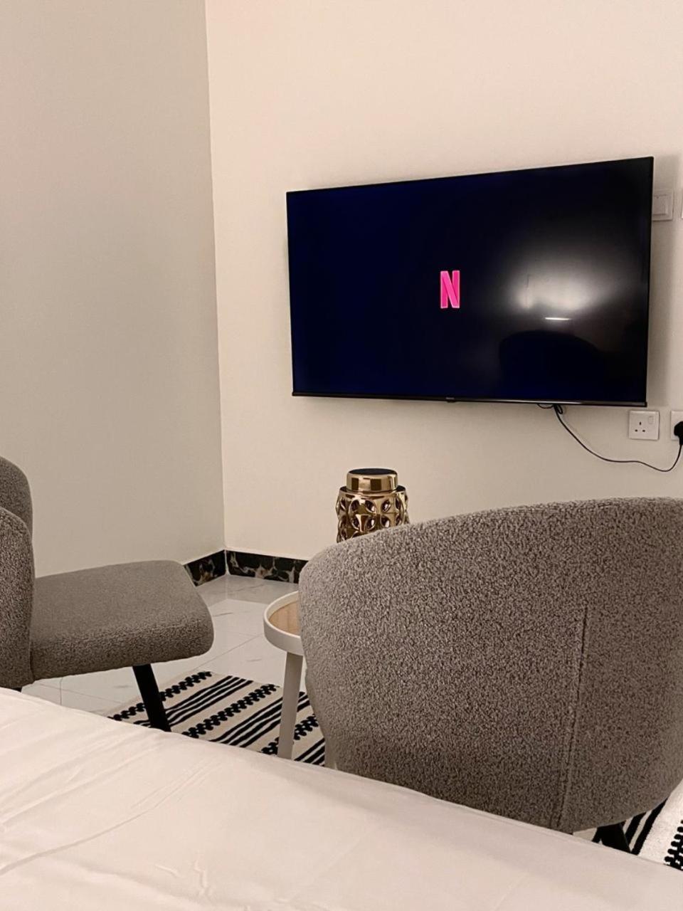 Apartment Season Almalqa - سيزون أستوديو الملقا